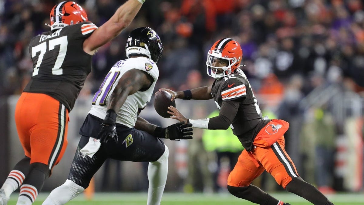 Raiders vs. Browns spread, line, over/under