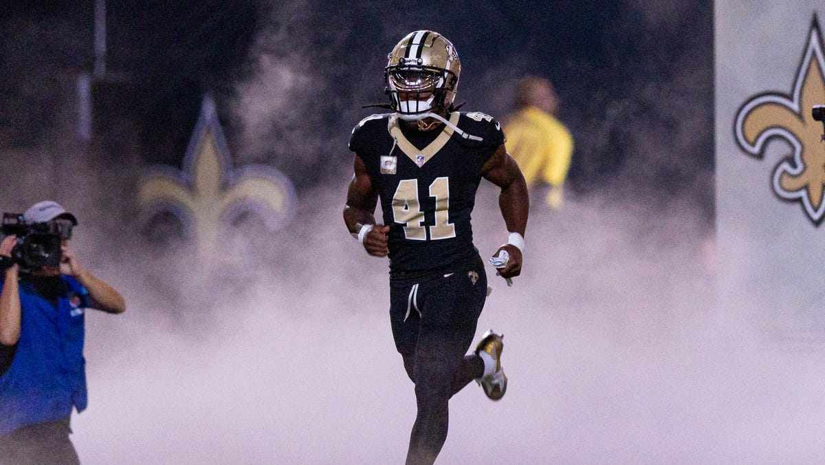 Is Alvin Kamara playing Sunday?