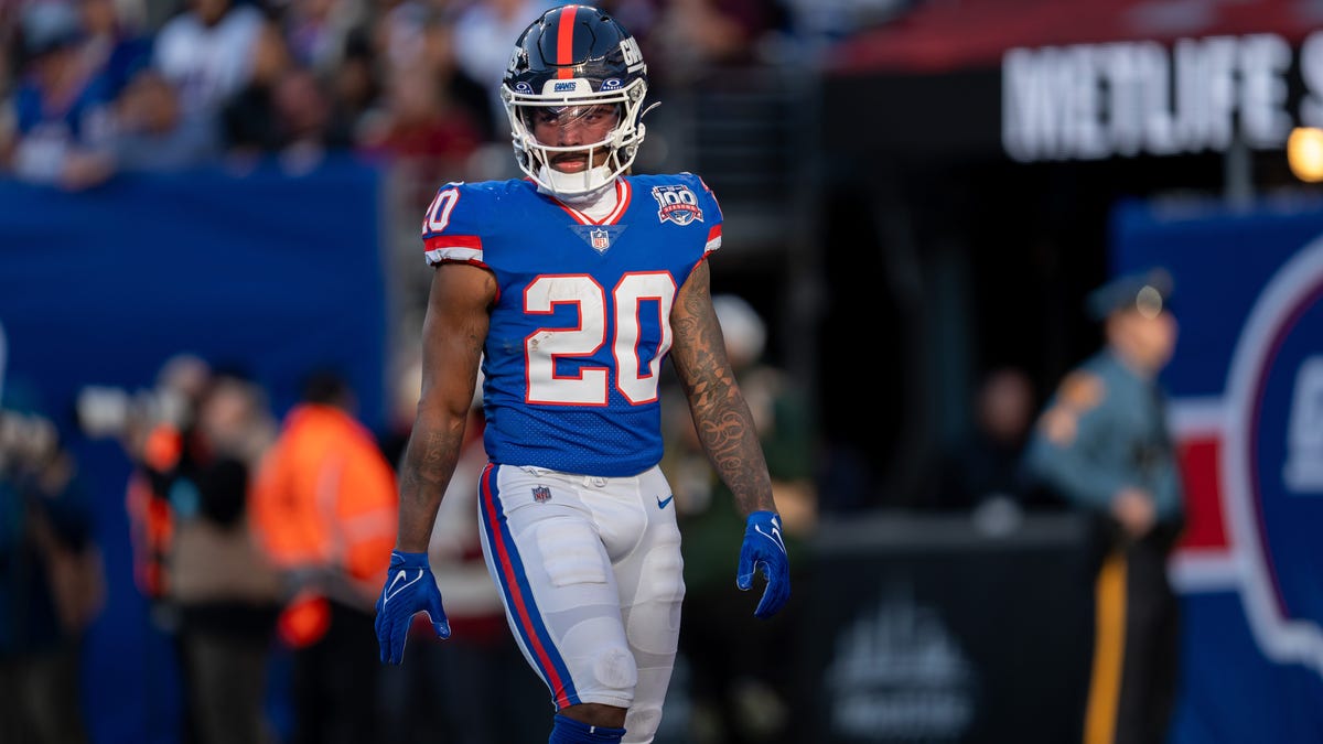 New York Giants continue to back fumble-prone return man