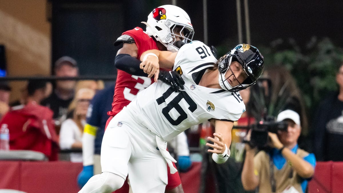 Jaguars in playoff race, but can they count on Trevor Lawrence?