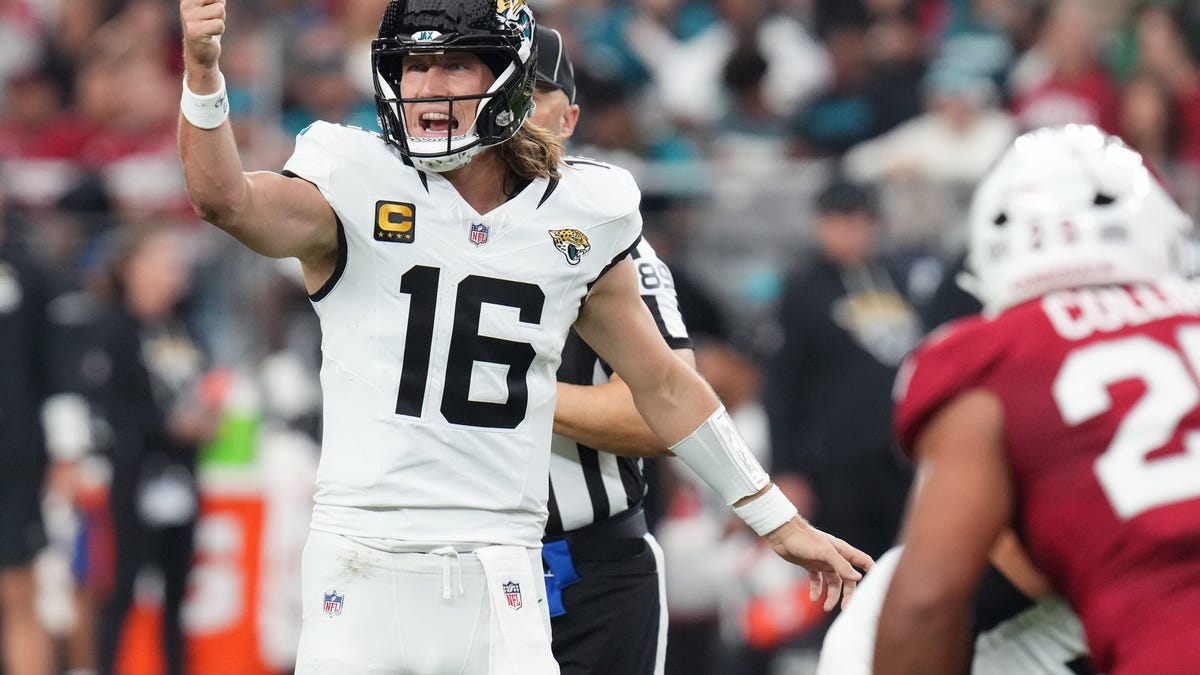 Liam Coen on Trevor Lawrence's play vs. Cardinals in Week 12 win