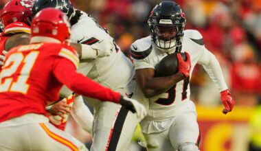 Former RB Dameon Pierce signs with Chiefs practice squad.