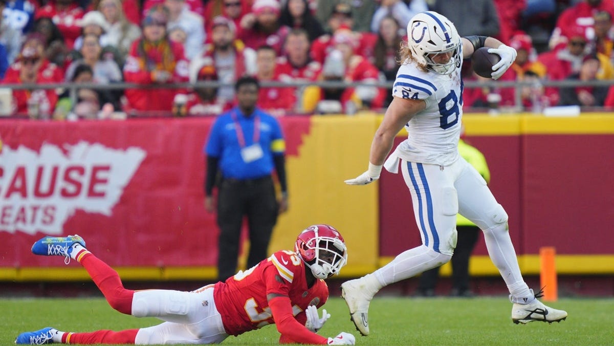 Get tickets to see Tyler Warren vs. the Texans