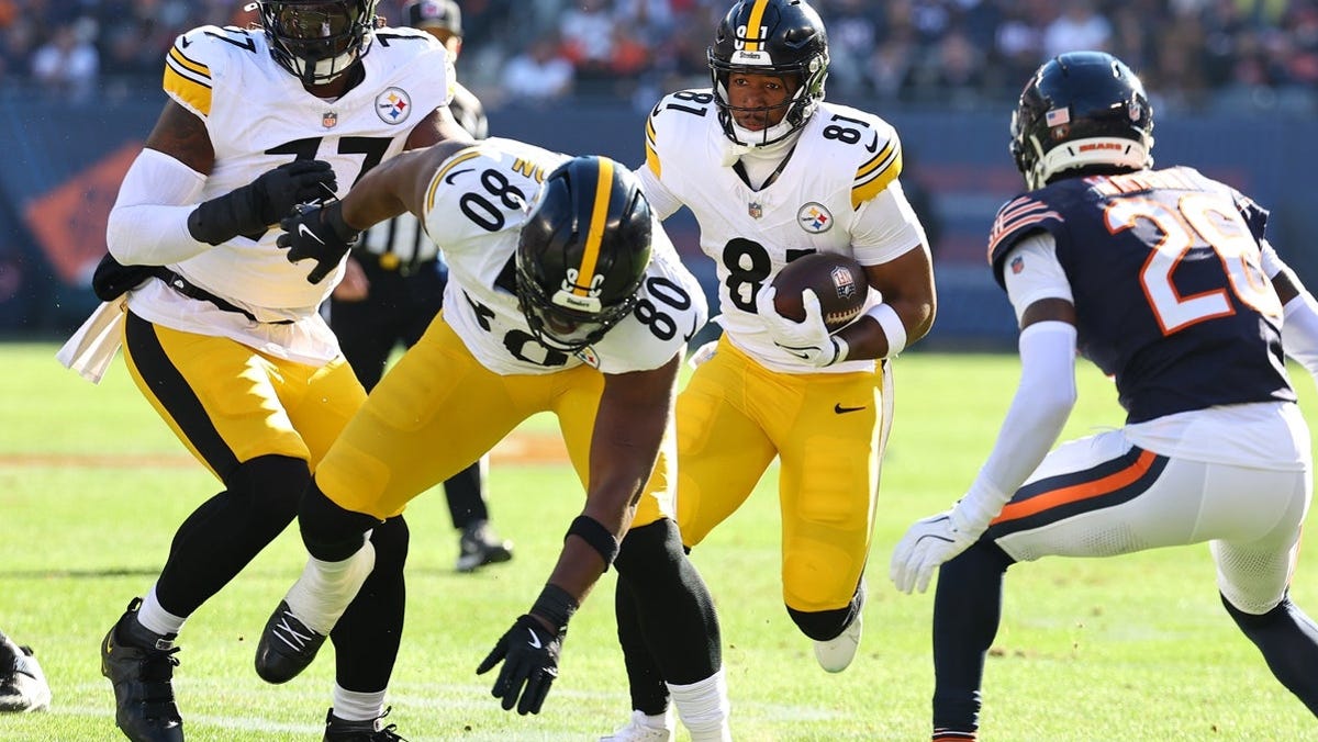 Get tickets to see Jonnu Smith vs. the Bills