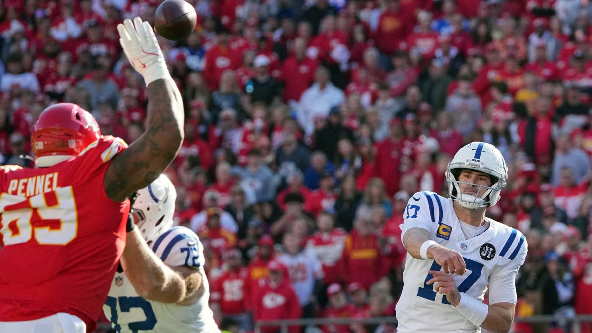 Where do Colts land after loss?