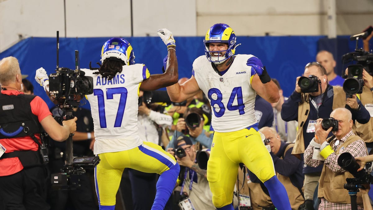 LA Rams remain in 1st place in Week 13