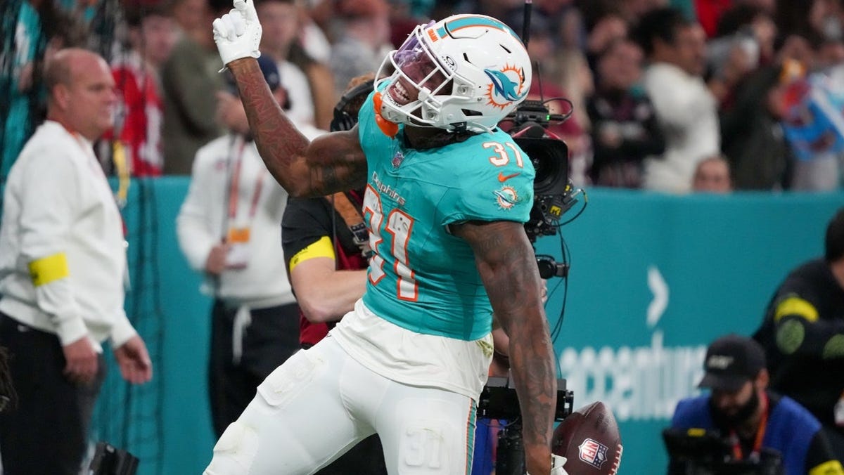 Get tickets to see Ollie Gordon vs. the Saints