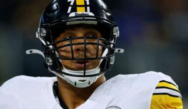 Andrus Peat will start in place of Broderick Jones