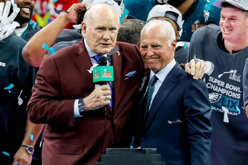 Bob Kupbens/Icon Sportswire via Getty Terry Bradshaw embraces Eagles owner Jeffrey Lurie on Feb. 9, 2025