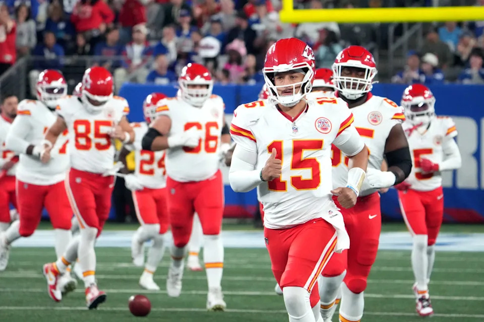 Kansas City Chiefs quarterback Patrick Mahomes (15) runs on field before the game against the New York Giants at MetLife Stadium.Robert Deutsch-Imagn Images