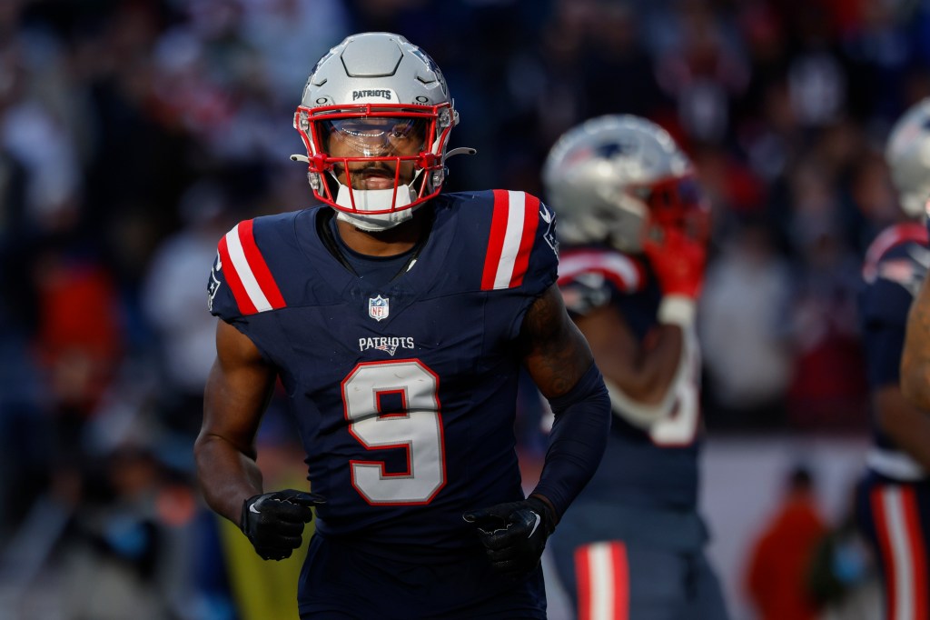 Patriots WR Kayshon Boutte leaves game, ruled out with hamstring injury
