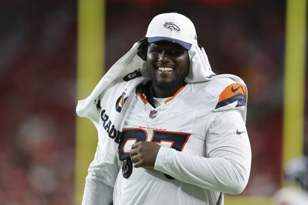 Broncos lock up another player, signing DT Malcolm Roach to 3-year, $24 million extension