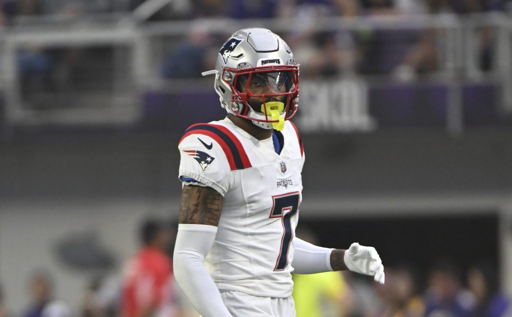 Patriots' Carlton Davis details 'disbelief' of being traded by Buccaneers