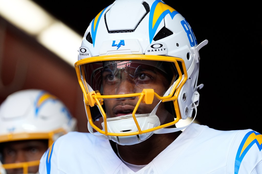 Patriots head coach Mike Vrabel evaluates newest wide receiver