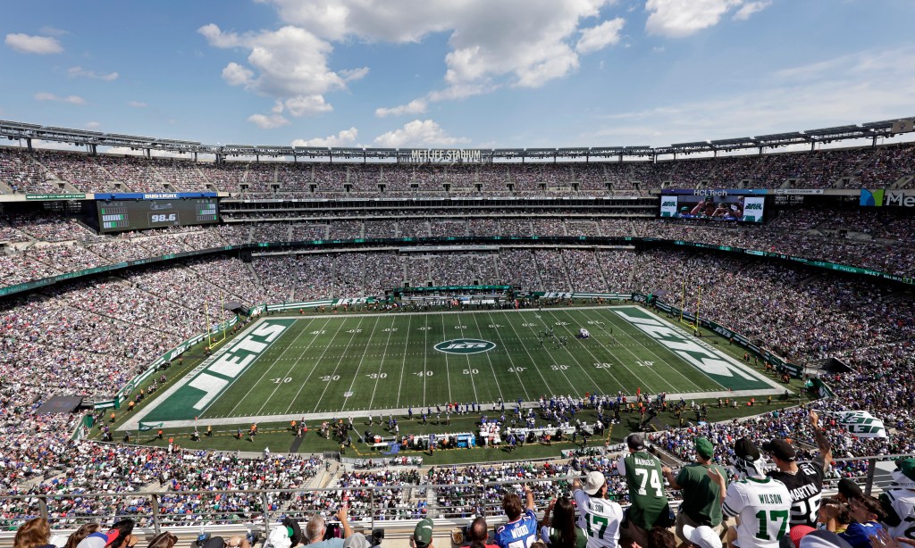 Jets fans express anger as Gang Green hikes season ticket prices