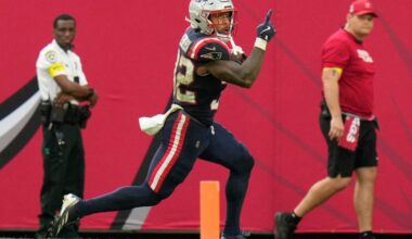 Should TreVeyon Henderson keep starting running back role?