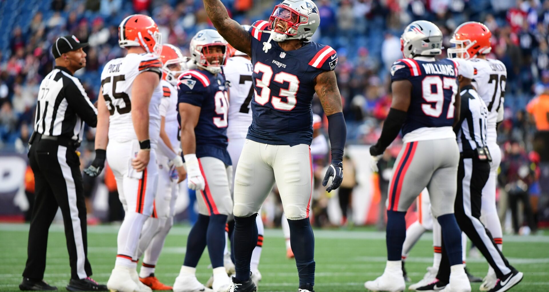 Patriots, Cowboys Could Agree to Last-Second Trade