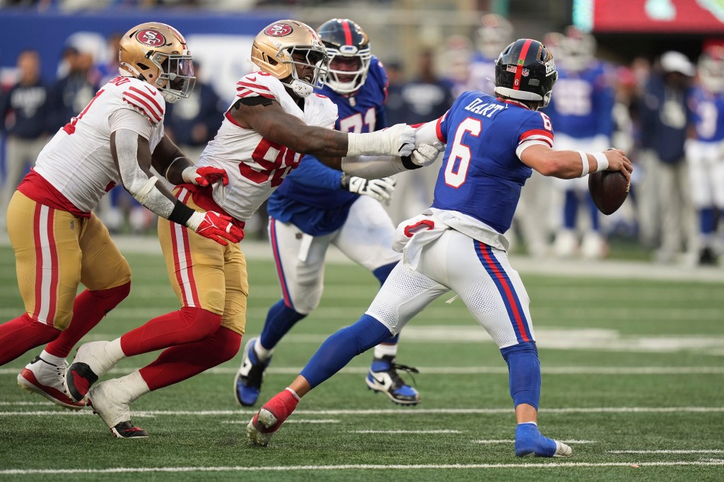 49ers stand pat at NFL trade deadline with eye toward 2026