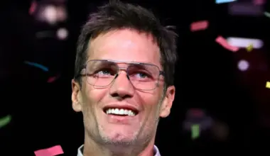 Tom Brady takes a historic shot at 49ers with shocking message