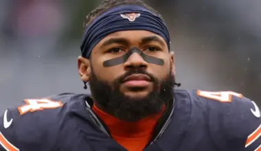 Is D'Andre Swift playing today for Chicago Bears vs NY Giants in Week 10 of 2025 NFL season?