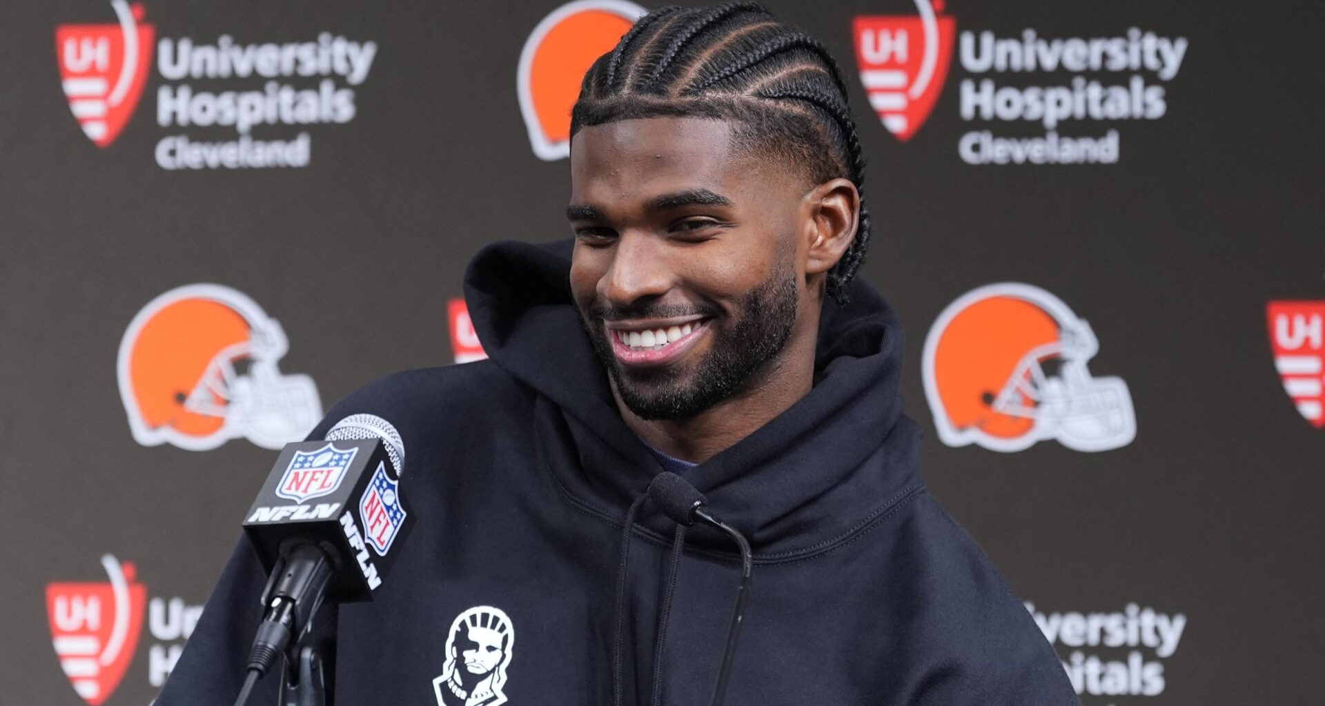 Shedeur Sanders' Convos With Deion, Maxx Crosby After Browns-Raiders Revealed on Video