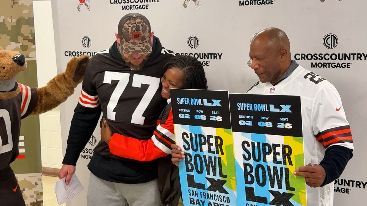 Browns surprise veteran Super Bowl tickets