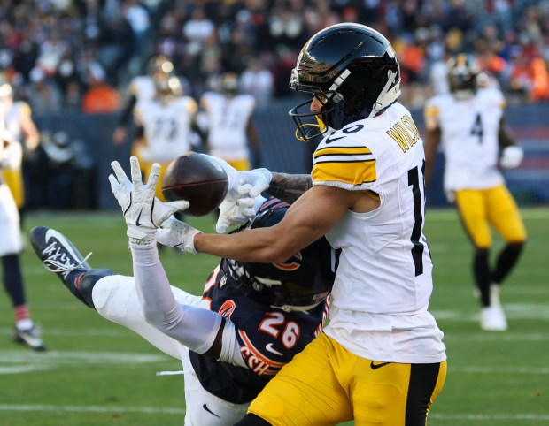 Bears cornerback Nahshon Wright breaks up a pass intended for Steelers wide receiver Roman Wilson in the third quarter Sunday, Nov. 23, 2025, at Soldier Field. (John J. Kim/Chicago Tribune)