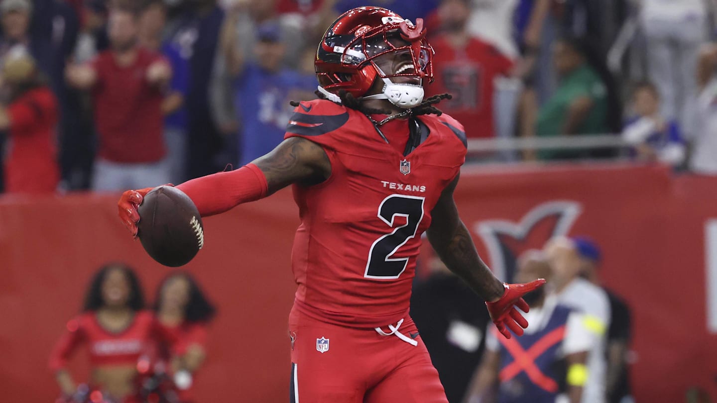 Top Texans Playmaker Downplays Colts Offense