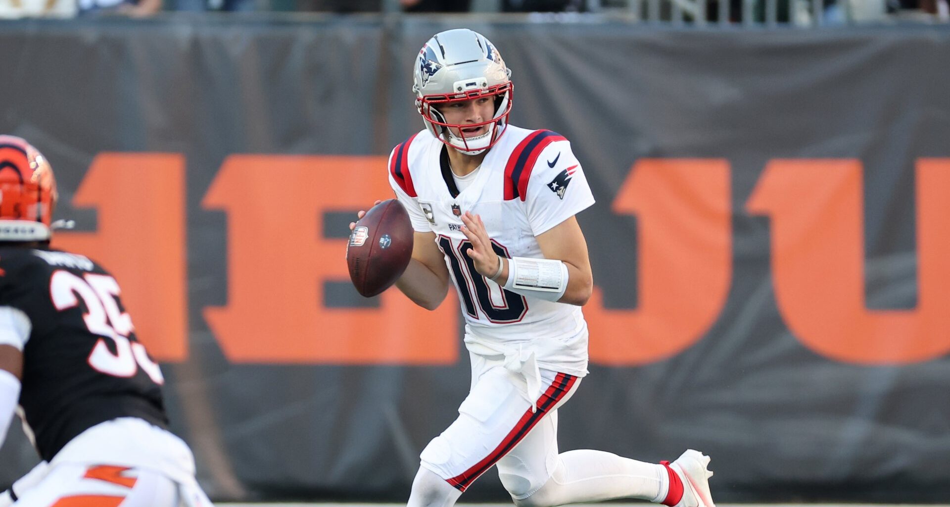 Patriots' Drake Maye Reacts To Injuries To Will Campbell, Jared Wilson