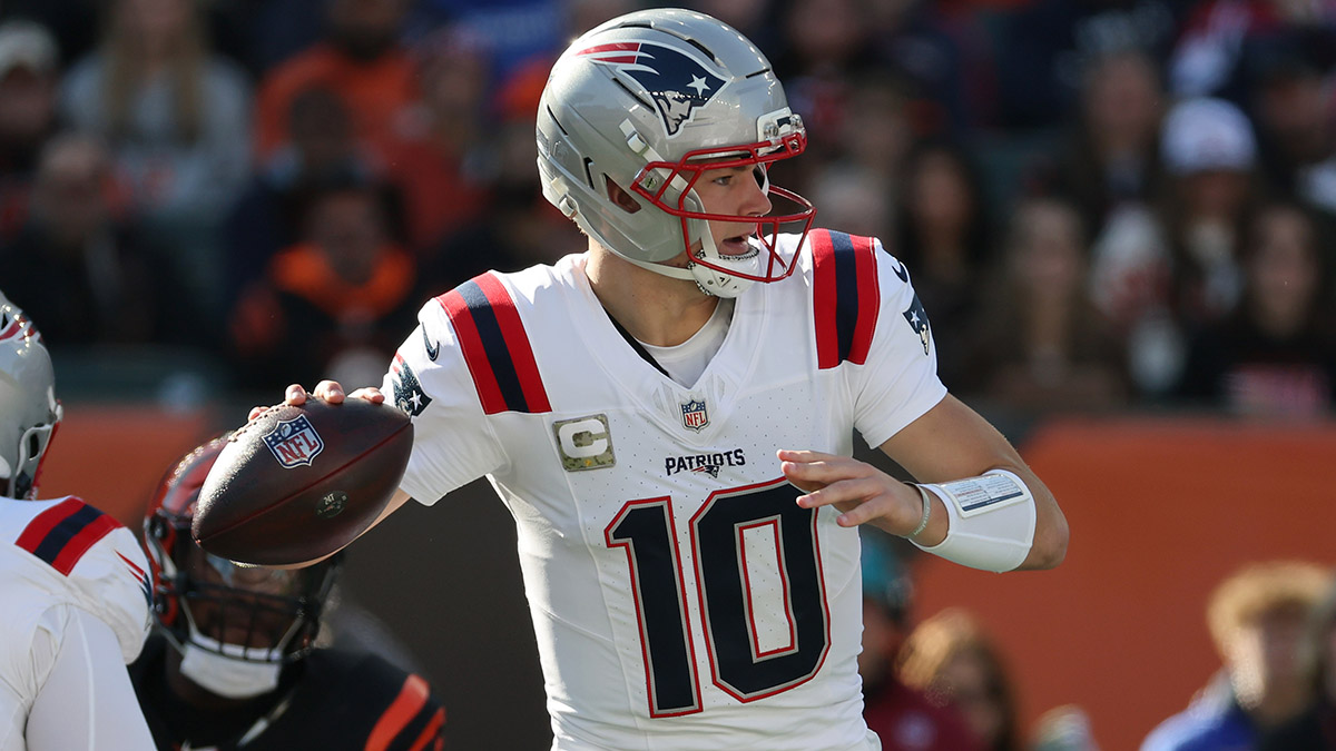 Patriots lead Bengals 14-10 amid roller-coaster first half – NBC Sports Boston