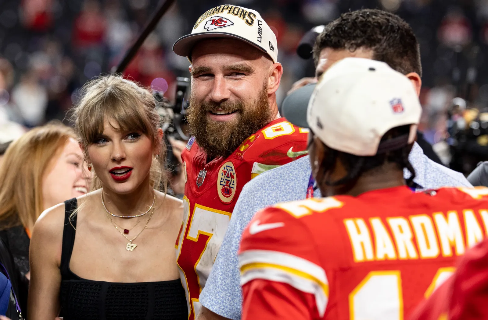 Kansas City Chiefs TE Travis Kelce and his fiancee Taylor Swift