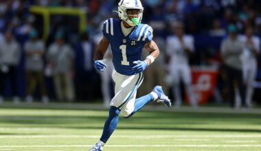 INDIANAPOLIS, INDIANA - SEPTEMBER 07: Josh Downs #1 of the Indianapolis Colts runs a route during the first quarter against the Miami Dolphins during the game at Lucas Oil Stadium on September 07, 2025 in Indianapolis, Indiana. (Photo by Andy Lyons/Getty Images)