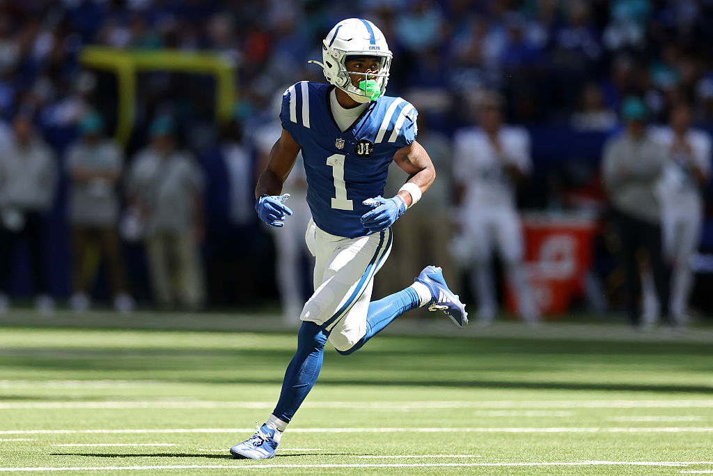INDIANAPOLIS, INDIANA - SEPTEMBER 07: Josh Downs #1 of the Indianapolis Colts runs a route during the first quarter against the Miami Dolphins during the game at Lucas Oil Stadium on September 07, 2025 in Indianapolis, Indiana. (Photo by Andy Lyons/Getty Images)