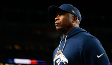 Vance Joseph says Chiefs QB Patrick Mahomes has 'been the best for a long time'