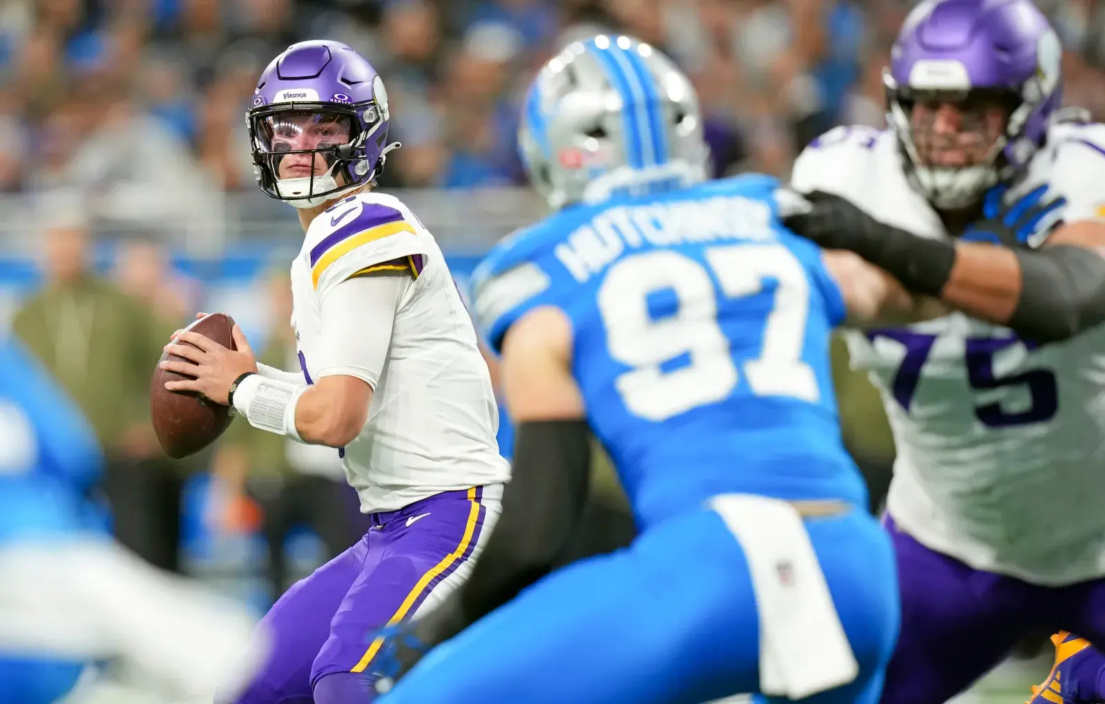Minnesota Vikings QB J.J. McCarthy and Detroit Lions DE Aidan Hutchinson