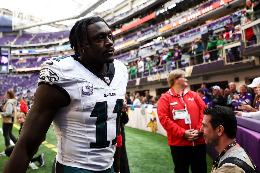  A.J. Brown #11 of the Philadelphia Eagles walks off the field after an NFL football game against the Minnesota Vikings at U.S. Bank Stadium on October 19, 2025 in Minneapolis, Minnesota.