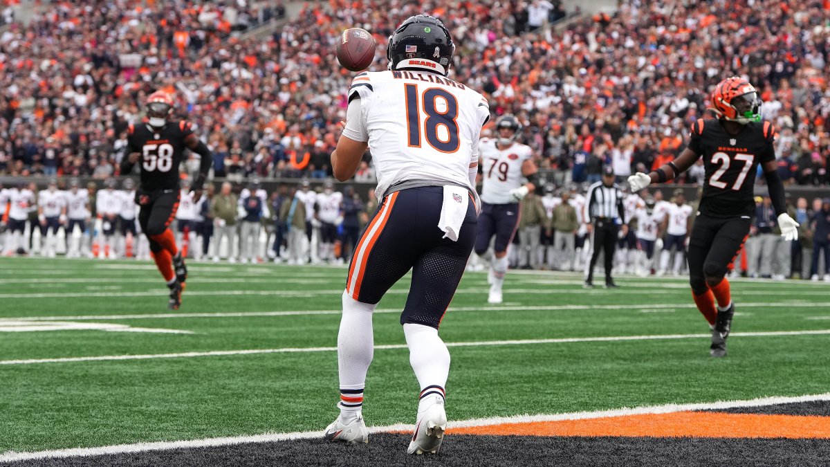 Caleb Williams joins exclusive club with receiving touchdown – NBC Chicago