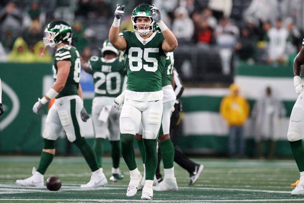 Mason Taylor reacts during the second half against the Cleveland Browns in the game at MetLife Stadium on November 09, 2025.