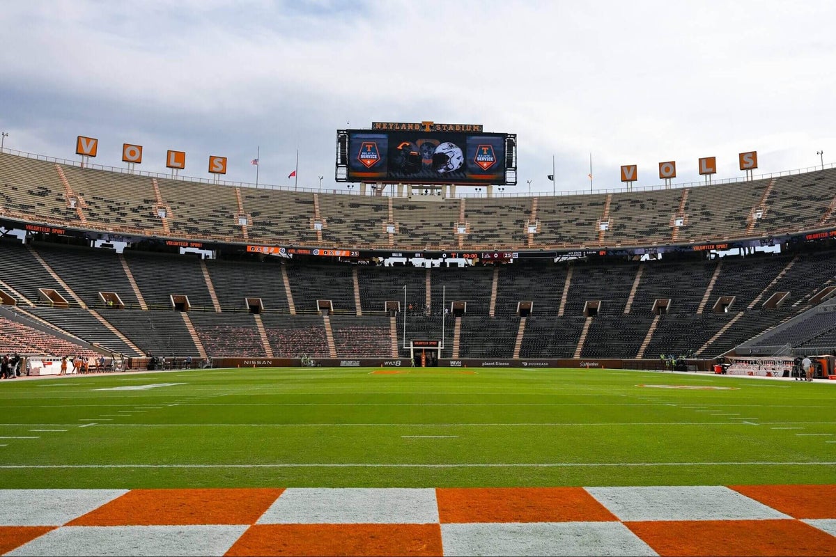 Waterfalls, mirrors and a wooden dome: College football’s strange stadium quirks