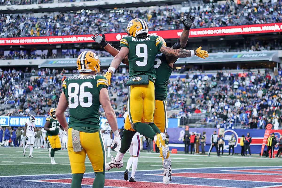 Packers-Giants takeaways: Green Bay fights through wind, injuries to win at New York