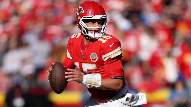 Patrick Mahomes leads Chiefs over Colts in Week 12.