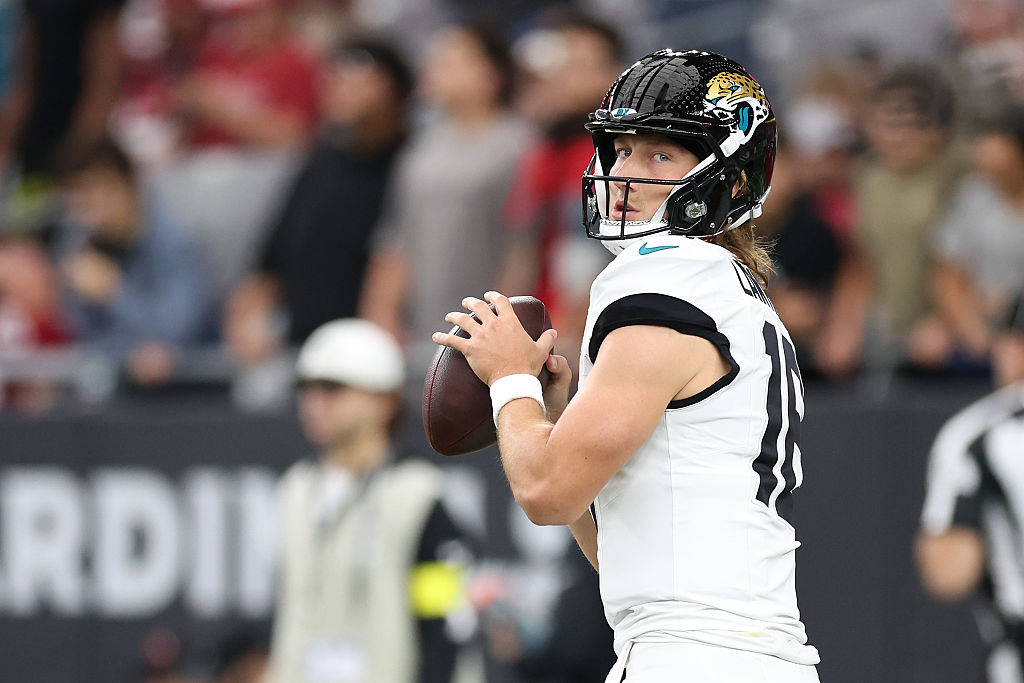 GLENDALE, ARIZONA - NOVEMBER 23: Trevor Lawrence #16 of the Jacksonville Jaguars warms up prior to the game against the Arizona Cardinals at State Farm Stadium on November 23, 2025 in Glendale, Arizona. (Photo by Chris Coduto/Getty Images)