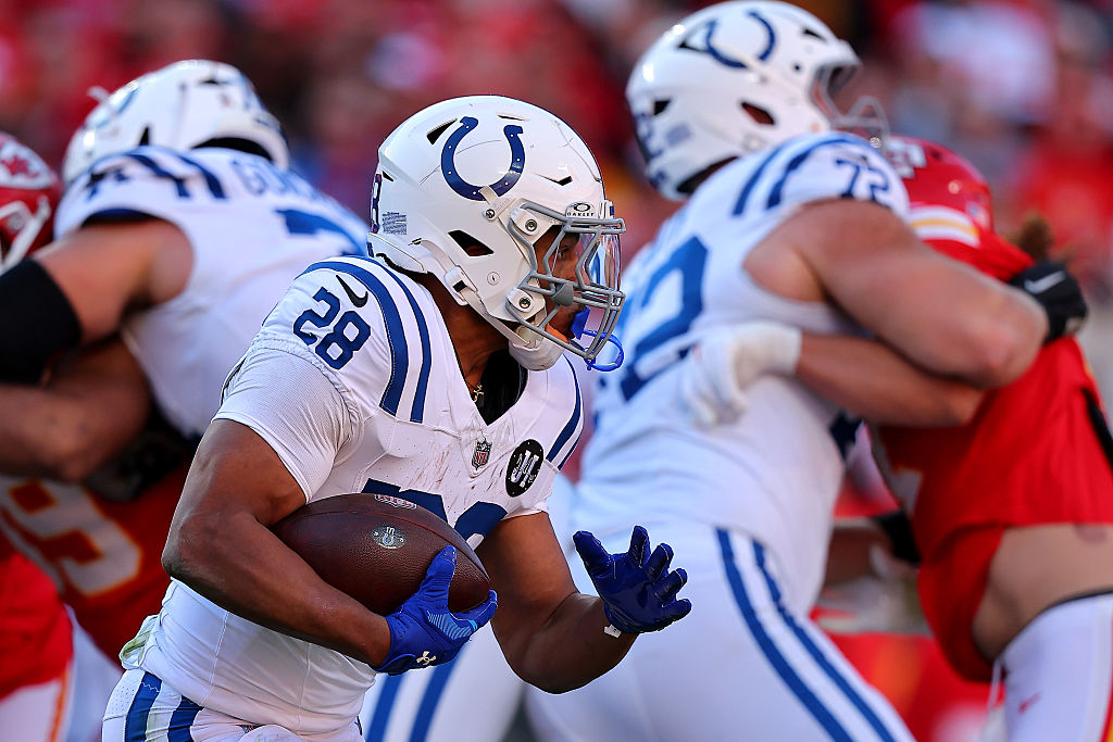 KANSAS CITY, MISSOURI - NOVEMBER 23: Jonathan Taylor #28 of the Indianapolis Colts rushes for yards in the third quarter of the game against the Kansas City Chiefs at Arrowhead Stadium on November 23, 2025 in Kansas City, Missouri. (Photo by David Eulitt/Getty Images)