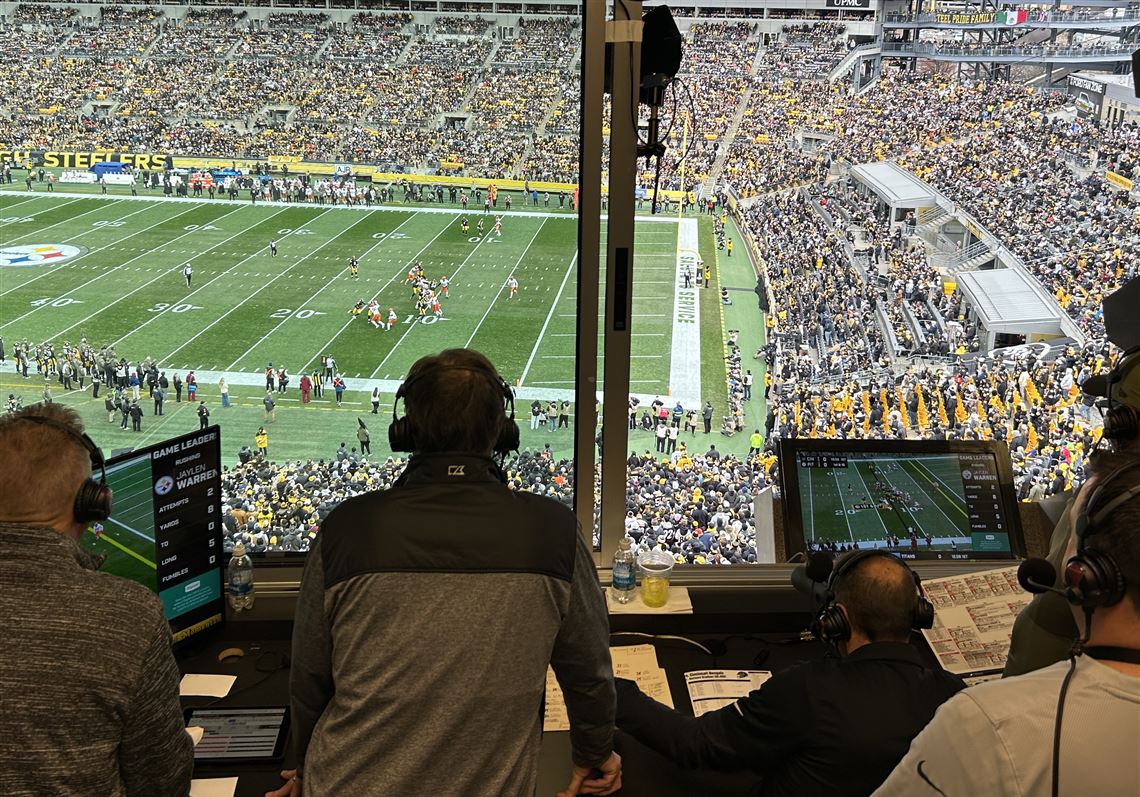 Inside the controlled chaos of the Steelers' new radio booth