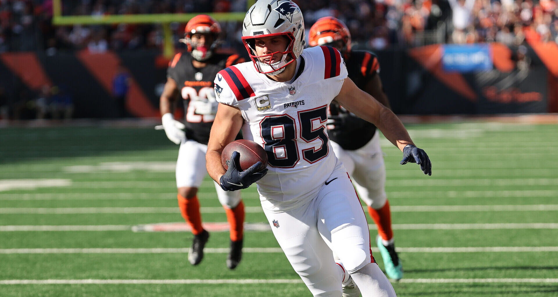 Mike Vrabel Discusses Importance Of Hunter Henry's TD Vs. Bengals