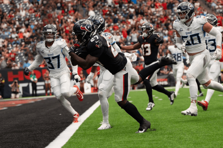 NFL Week 11: Tennessee Titans at Houston Texans