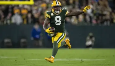 How long is Josh Jacobs out? Knee injury timeline, return date latest updates on Packers RB image