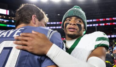 Jets stand by Justin Fields despite loss: 'We're behind him'