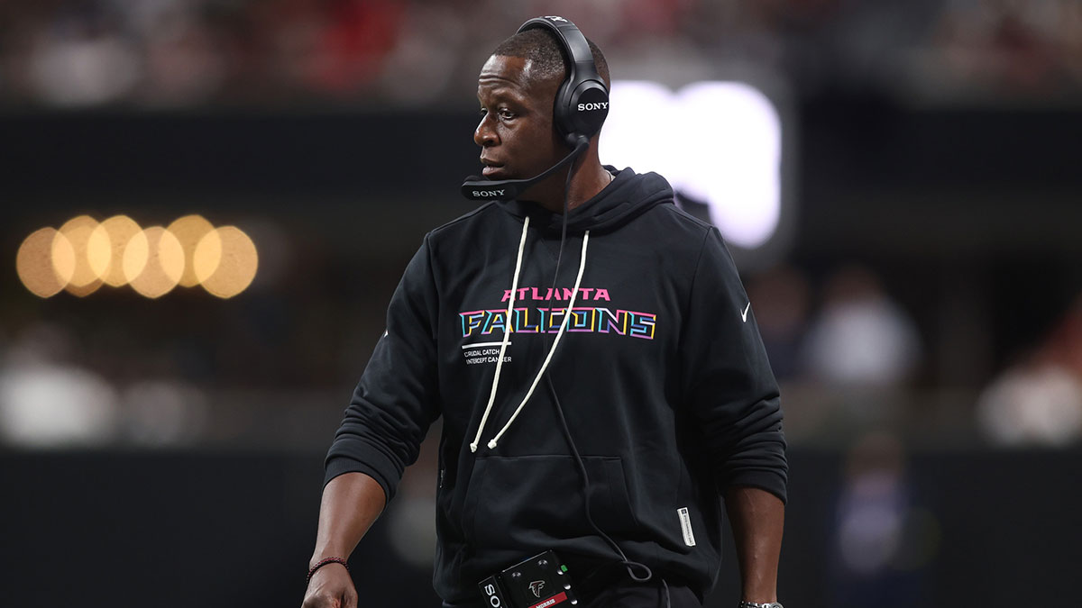 Atlanta Falcons head coach Raheem Morris during the first half against the Washington Commanders.