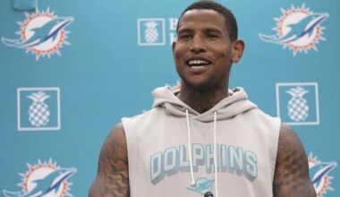 Dolphins activate Waller, Jackson ahead of game vs. Saints